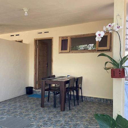 Rumah Kawan Senaru House Of Friend Exterior foto